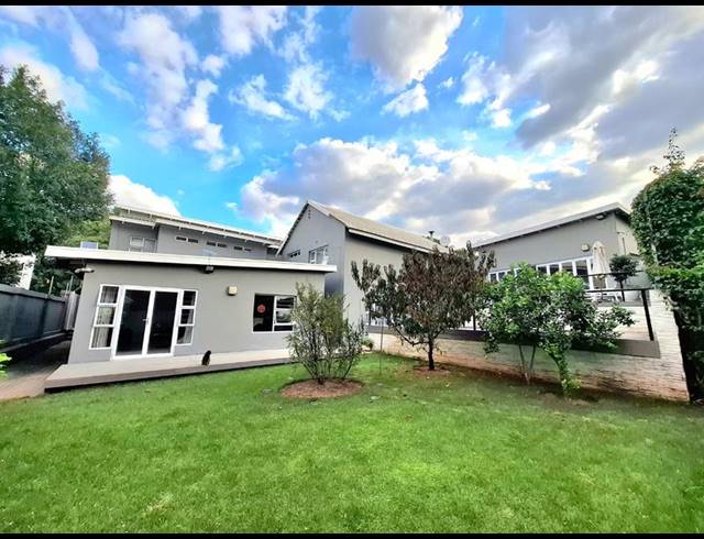 5 BEDROOM HOUSE FOR SALE IN SANDTON CITY